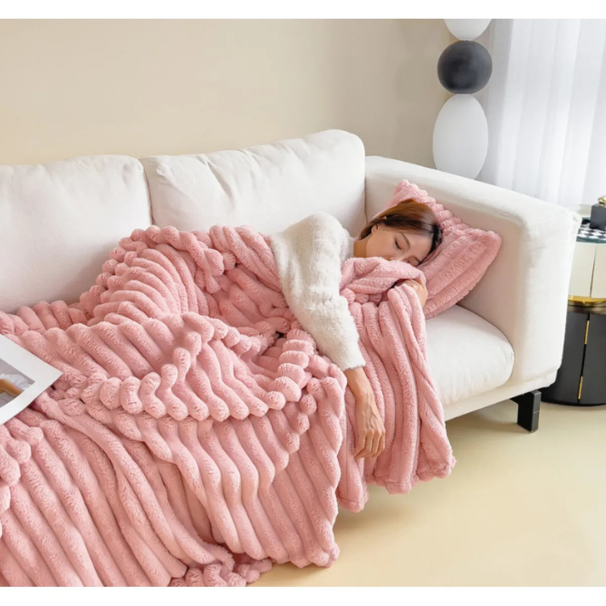 Soft Velvet Rabbit Fur Blanket – Thick & Warm Throw
