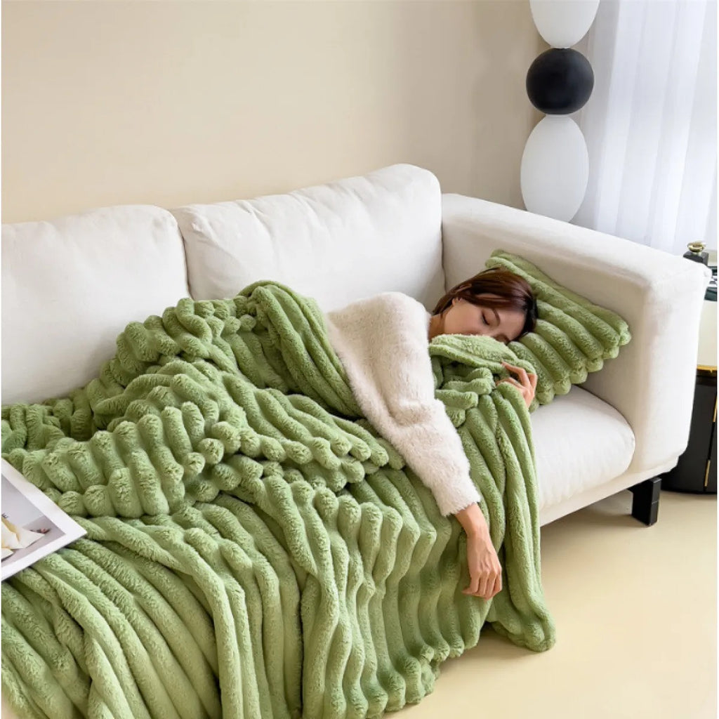 Soft Velvet Rabbit Fur Blanket – Thick & Warm Throw